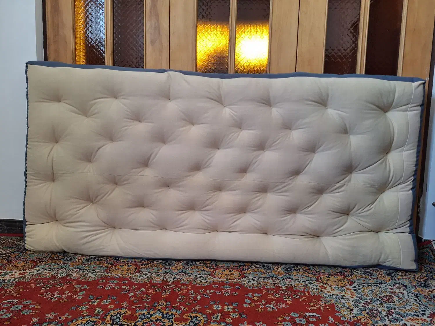 تشک|تشک تختخواب|برخوار, |دیوار