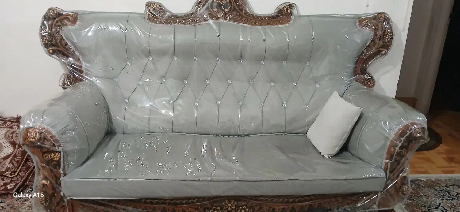 مبل رزینی درحدنو شیک وتمییز|مبلمان خانگی و میز عسلی|تویسرکان, |دیوار