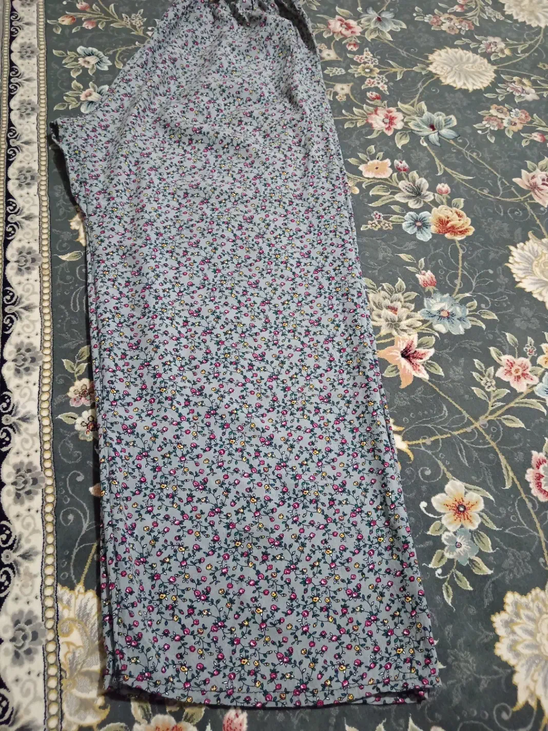 بلوز شلوار|لباس|شاهین‌شهر, مورچه خورت|دیوار