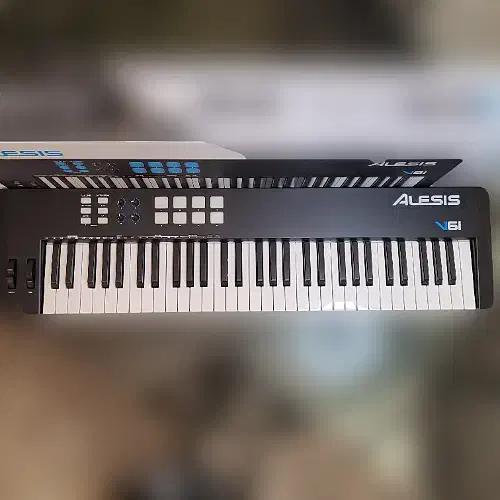 میدی کنترلر Alesis v61 MK ii در حد نو|پیانو، کیبورد، آکاردئون|تهران, نیروی هوایی (پیروزی)|دیوار