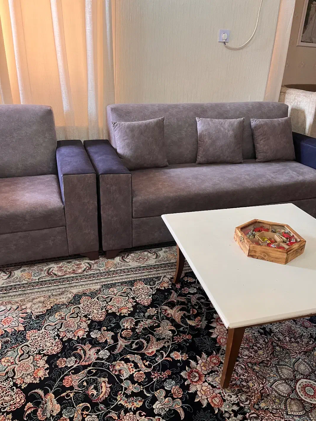 فروش مبل۷نفره|مبلمان خانگی و میز عسلی|رشت, کاکتوس|دیوار