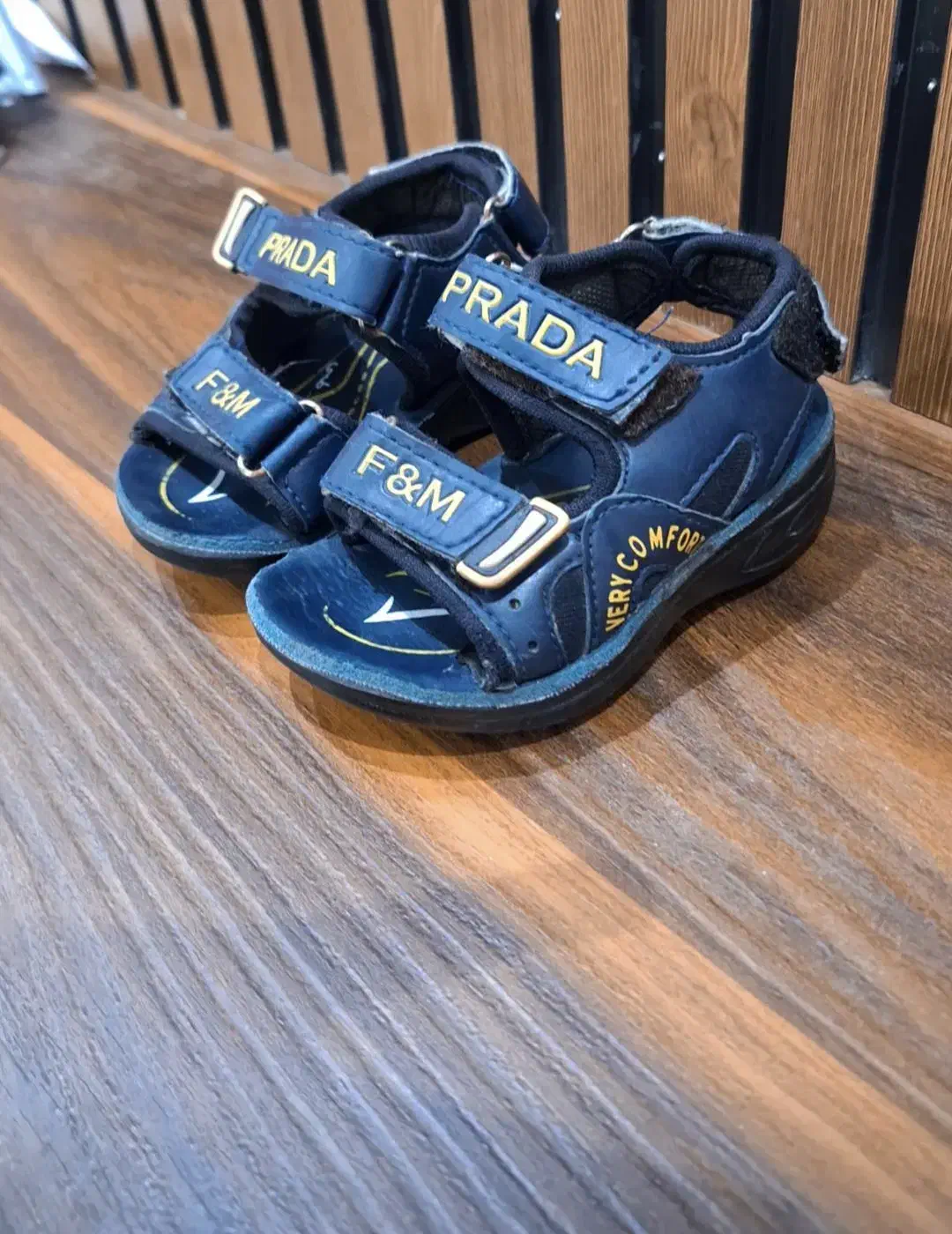 کفش بچگانه نو|کفش و لباس بچه|کلاله, |دیوار