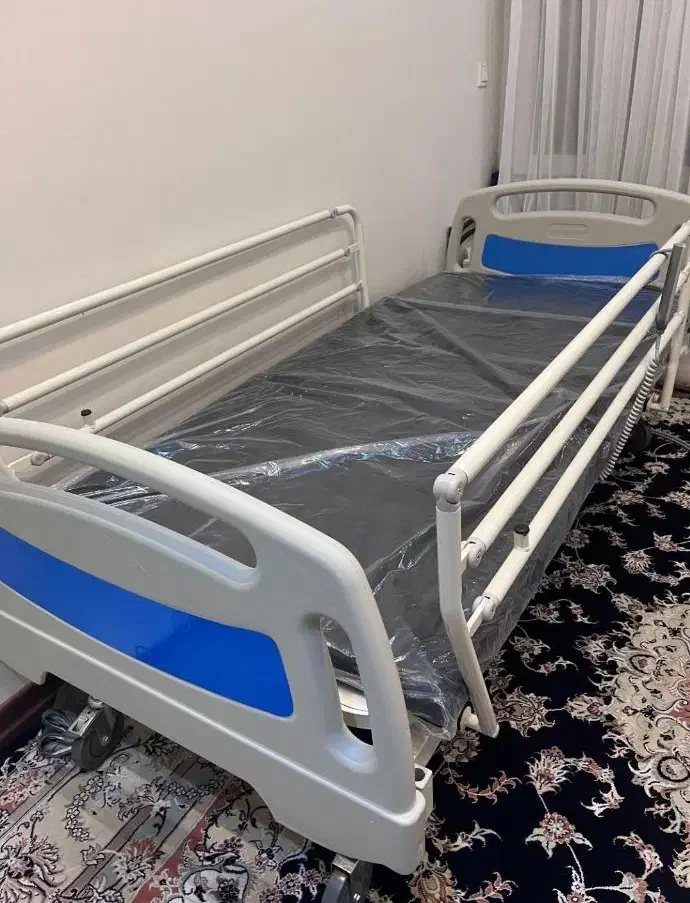 لوازم پزشکی تخت بیمارستانی با متعلقات|آرایشی، بهداشتی، درمانی|تهران, جمهوری|دیوار