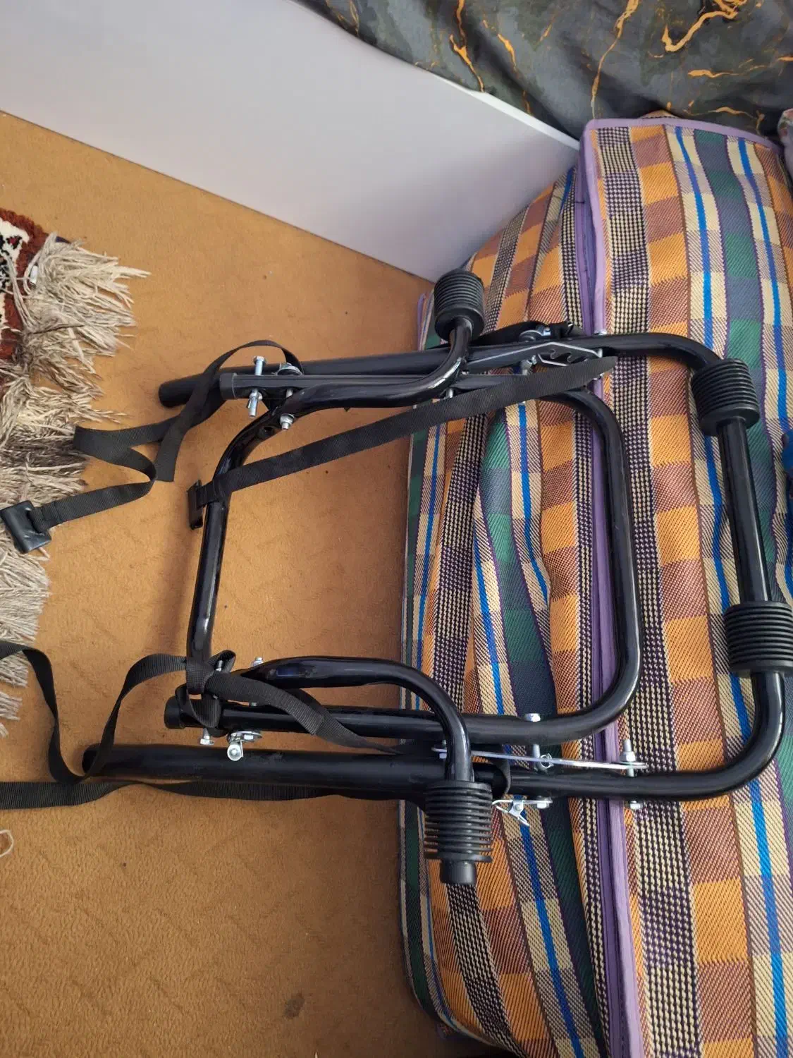 باربند دوچرخه|دوچرخه، اسکیت، اسکوتر|صدرا-فارس, فاز ۱|دیوار