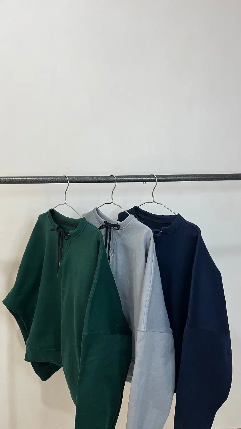 همه ی لباسا زیر یک تومنه|لباس|رشت, کوی حسینی|دیوار