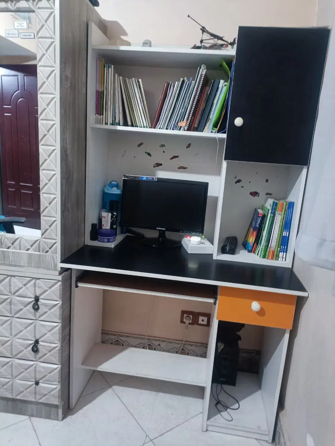میز تحریر و کتابخانه|میز تحریر و کامپیوتر|مشکین‌دشت, |دیوار