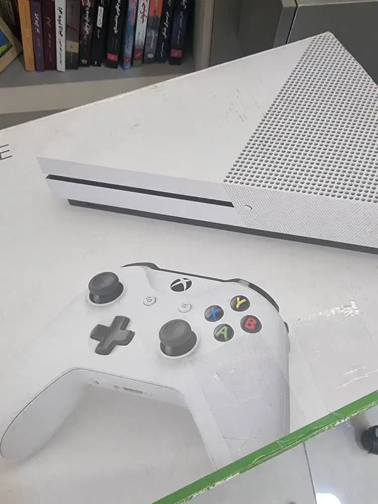 X Box one s|کنسول، بازی ویدئویی و آنلاین|اصفهان, باغ زیار|دیوار