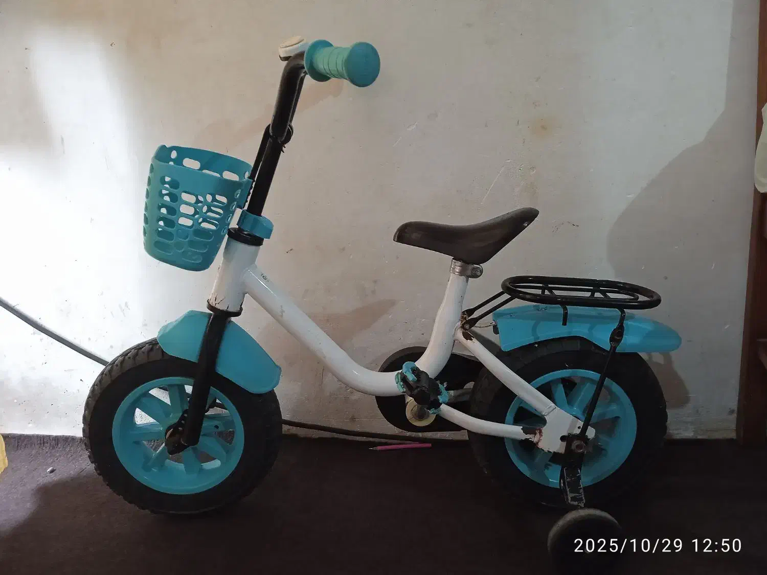 دوچرخه|دوچرخه، اسکیت، اسکوتر|رشت, سیا اسطلخ|دیوار