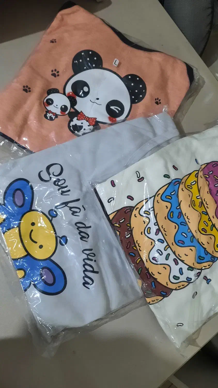 لباس خونگی|لباس|شاهینشهر, نبوت|دیوار