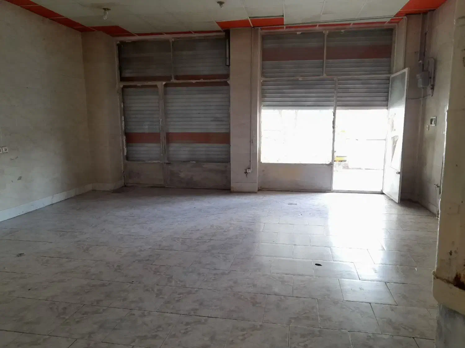 یک باب مغازه ۵۰ متری|اجارهٔ مغازه و غرفه|رباط‌کریم, رباط‌کریم|دیوار