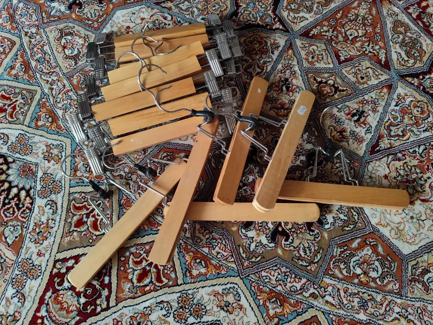 چوب لباسی کلیپسی، فلزی و چوبی|بندرخت و رخت‌آویز|شیراز, غدیر جنوبی|دیوار