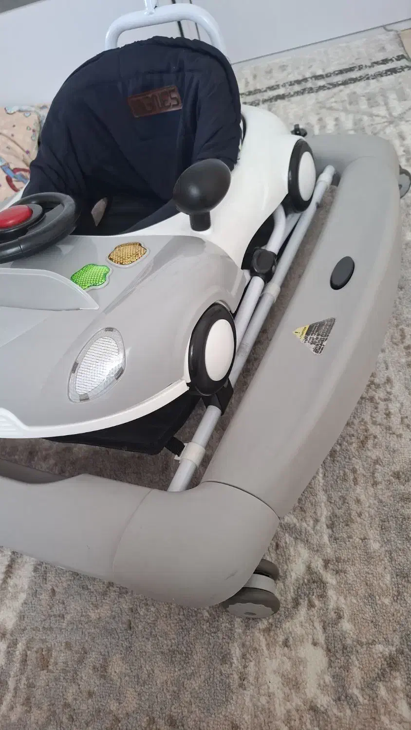 روروئک|کالسکه و لوازم جانبی|اندیشه, اندیشه فاز ۵|دیوار