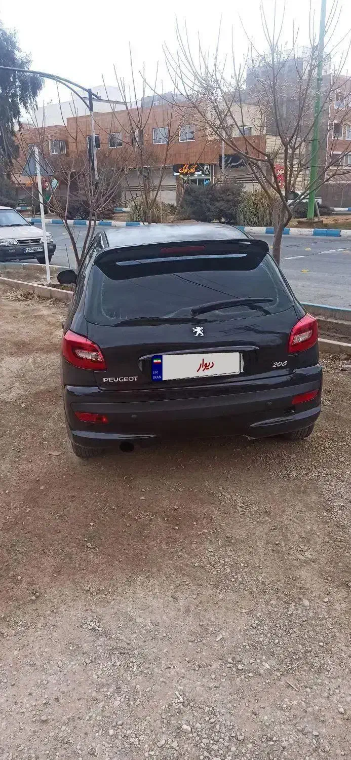 ۲۰۶ مدل ۸۲ زیر قیمت بازار|خودرو سواری و وانت|برخوار, |دیوار