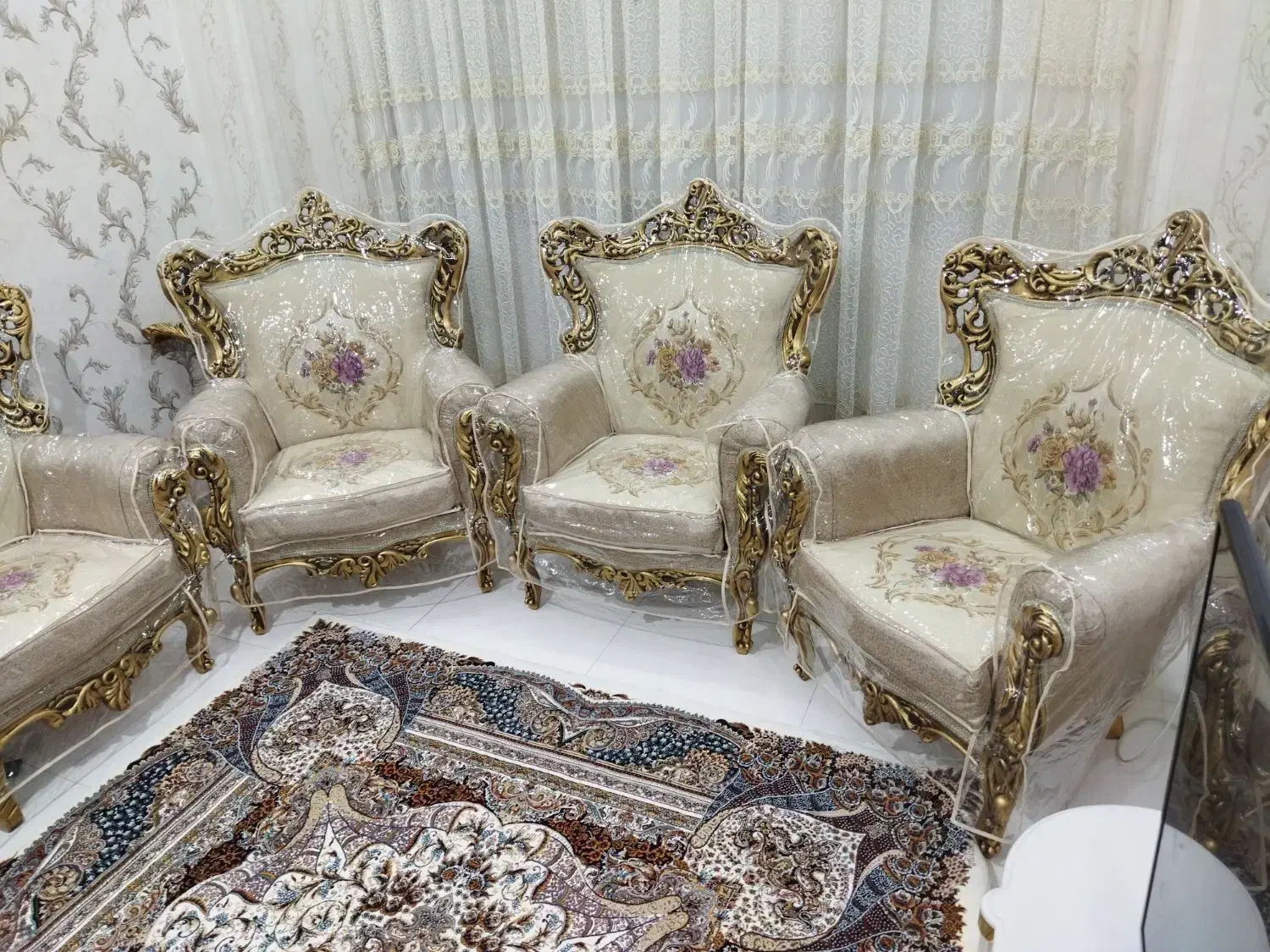 کاور مبل ژله ای و لوازم خانگی|مبلمان خانگی و میز عسلی|پرند, فاز ۱|دیوار