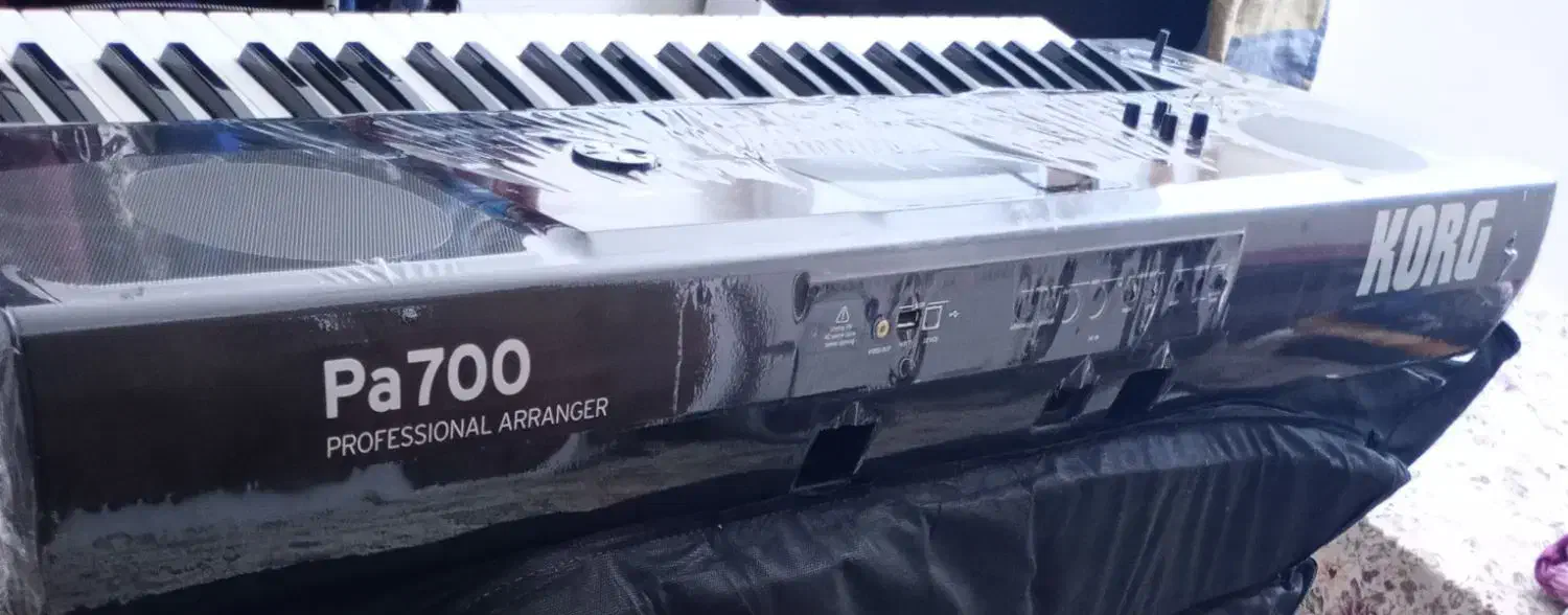 کیبورد pa700|پیانو، کیبورد، آکاردئون|زرقان, |دیوار
