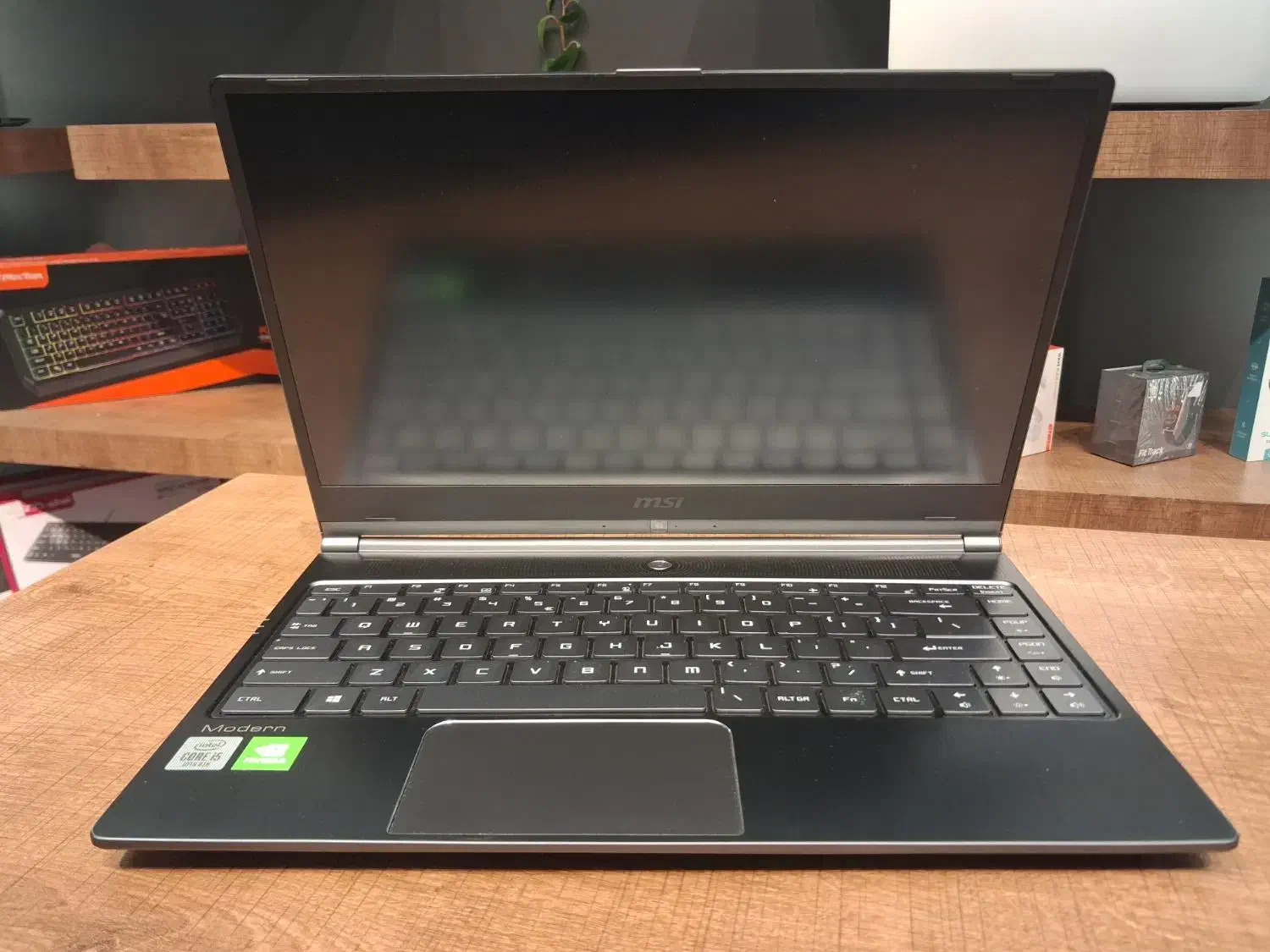 msi modern 14|رایانه همراه|شیراز, ملاصدرا|دیوار