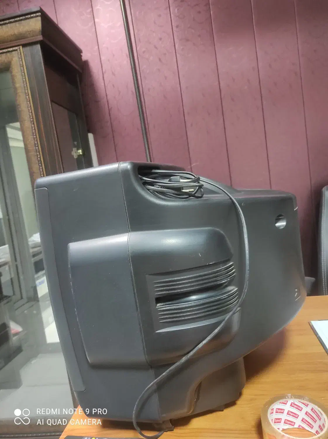 تلویزیون ۲۱اینچ سامسونگ با دستگاه فلش خور|تلویزیون و پروژکتور|مشهد, جانباز|دیوار