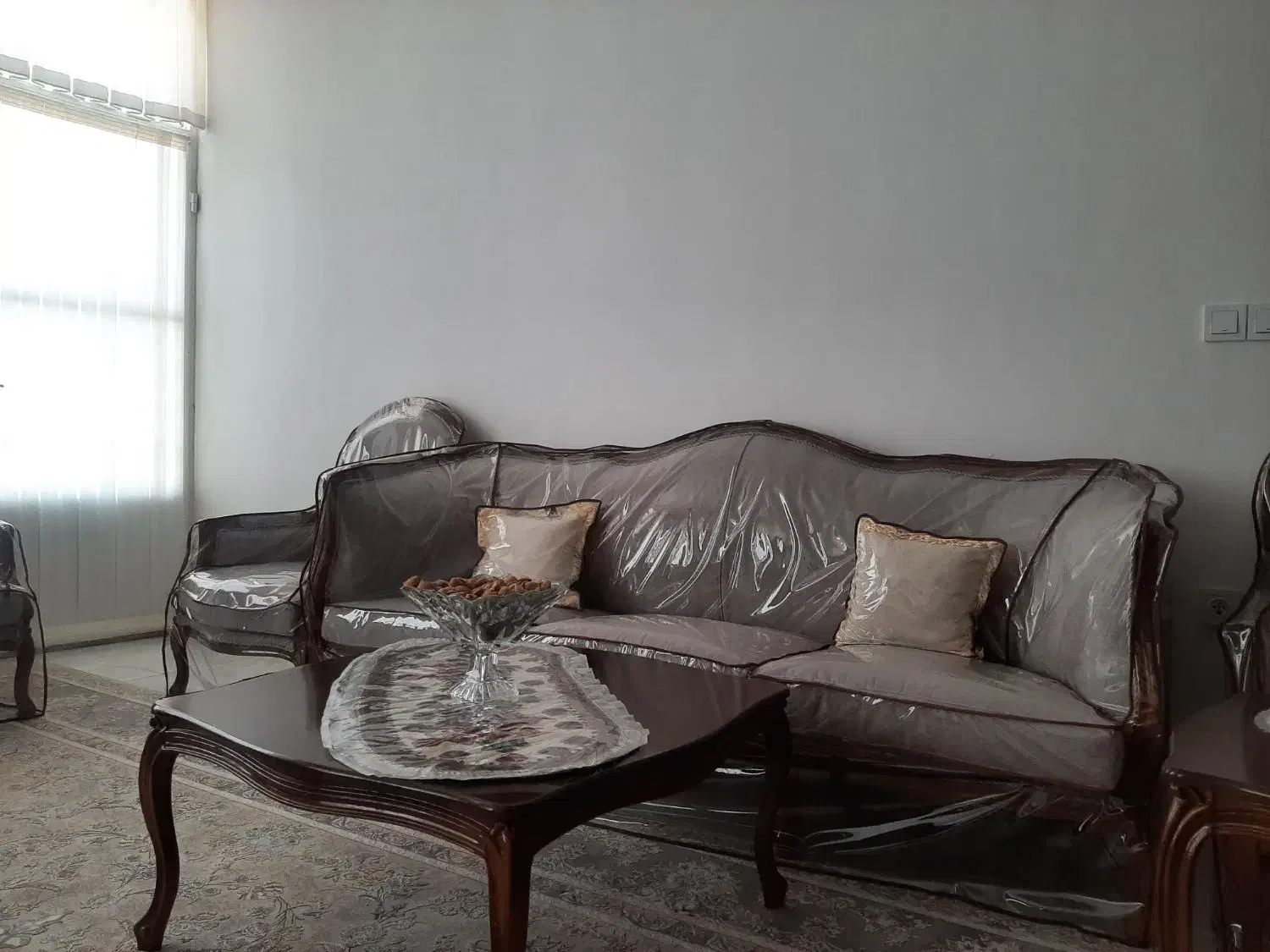 فروشنده خانم برای مبل فروشی|استخدام بازاریابی و فروش|رفسنجان, |دیوار