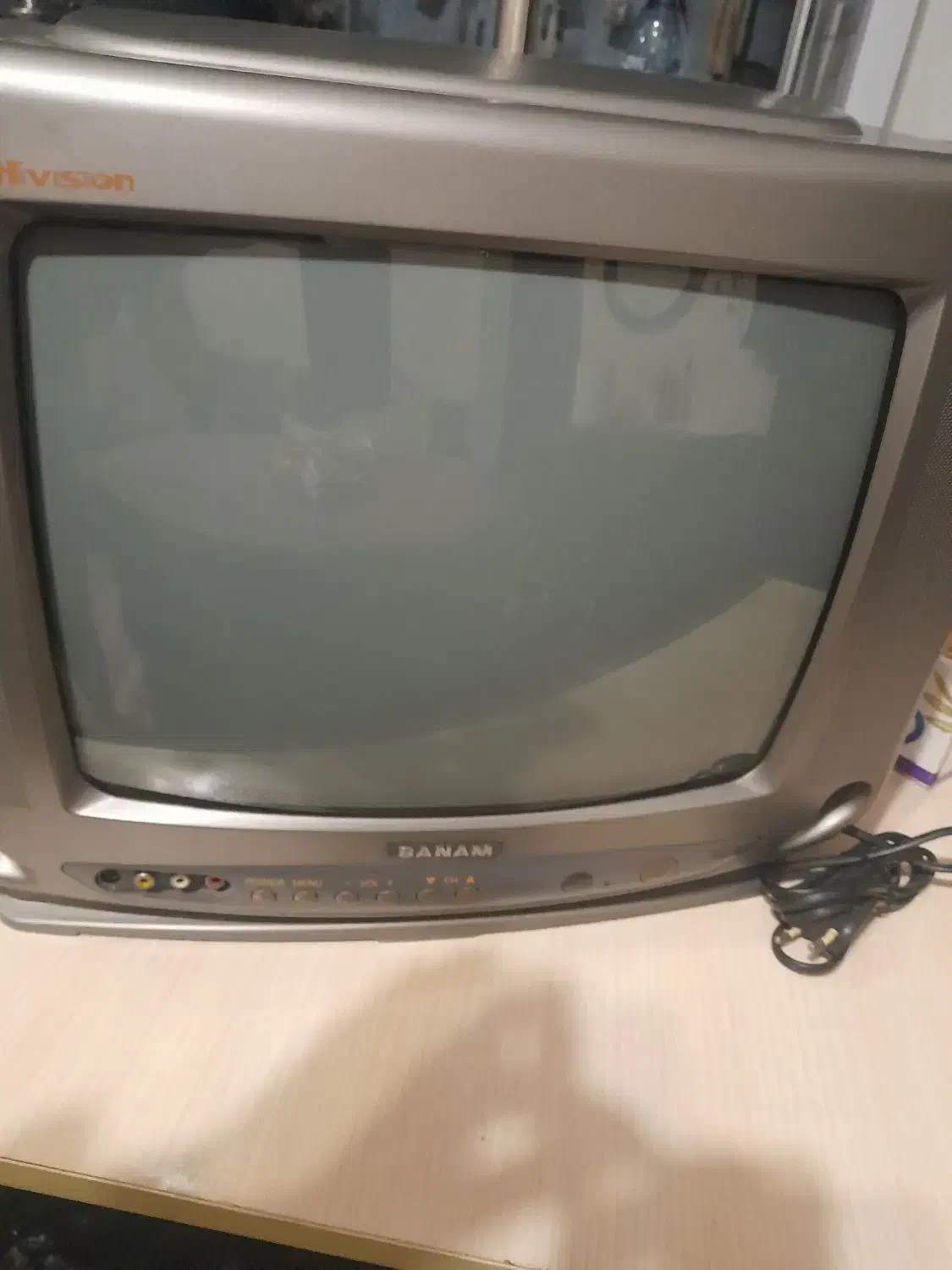 تلویزیون|تلویزیون و پروژکتور|رشت, حومه رشت|دیوار