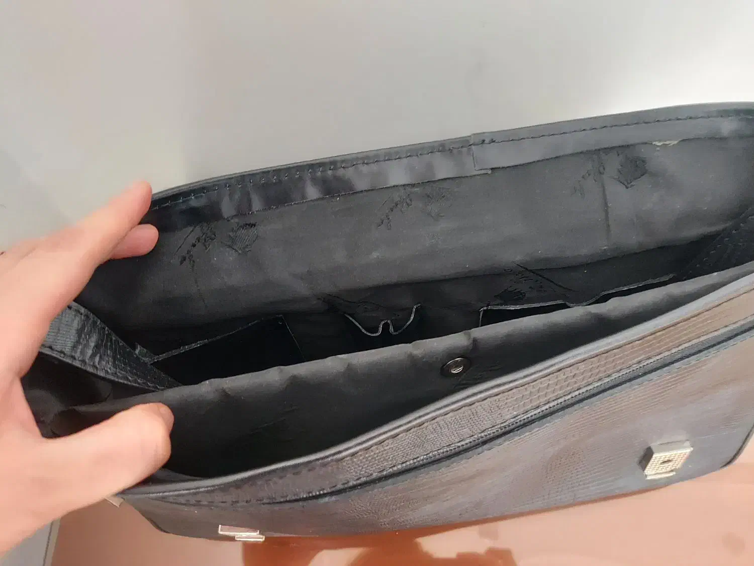 کیف اداری و رو دوشی|کیف، کفش، کمربند|خرم‌آباد, |دیوار