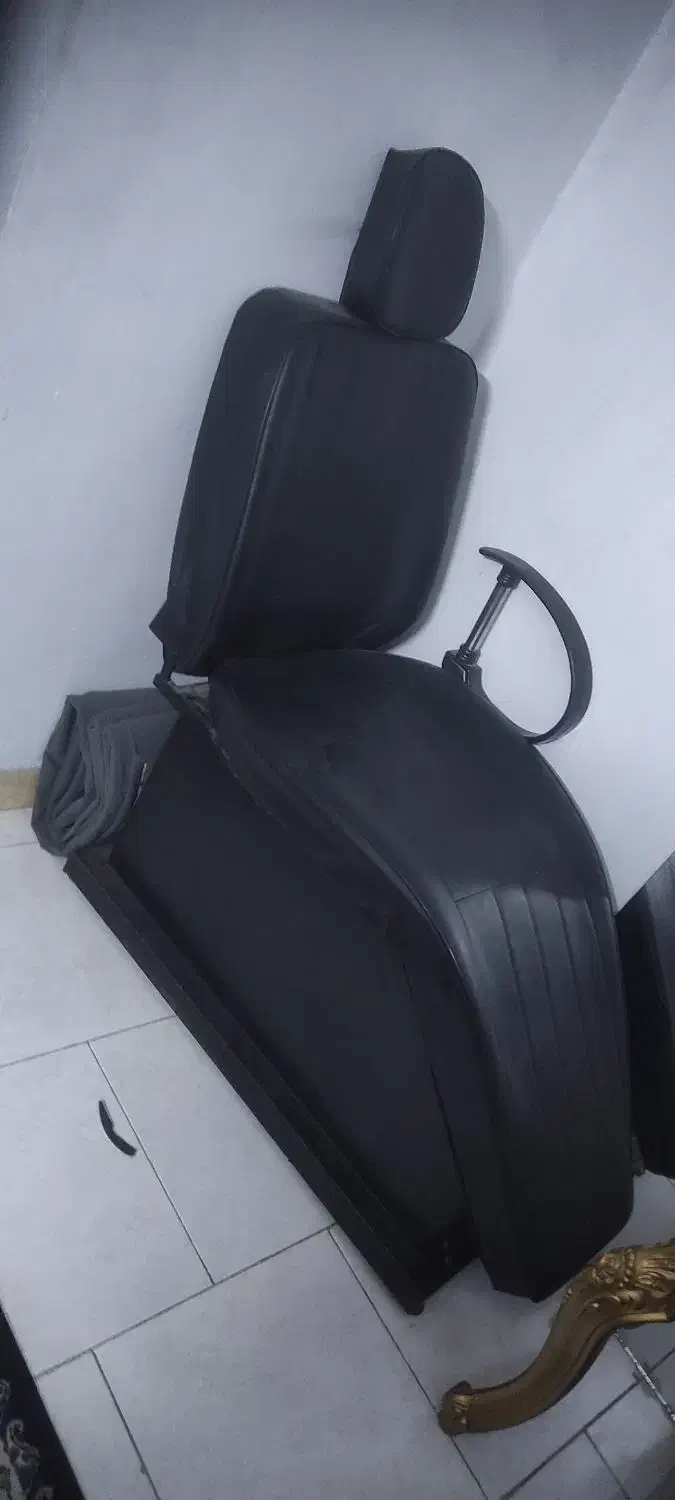 صندلی آرایشگری در حد نو|آرایشگاه و سالنهای زیبایی|رباطکریم, رباطکریم|دیوار