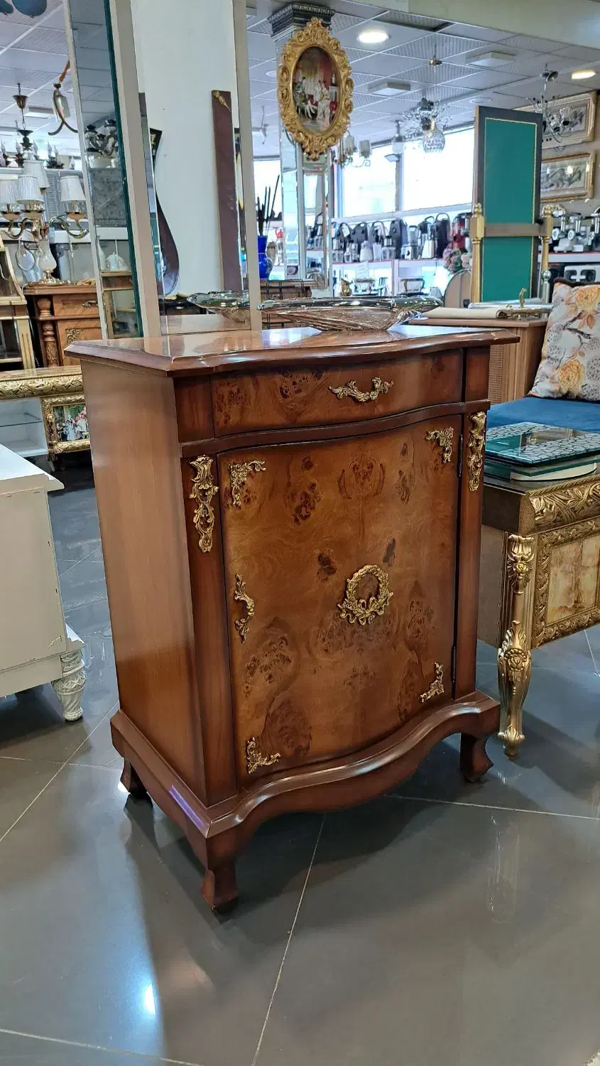 کنسول ۴ مدل - قیمت مناسب|بوفه، ویترین، کنسول|اردبیل, |دیوار