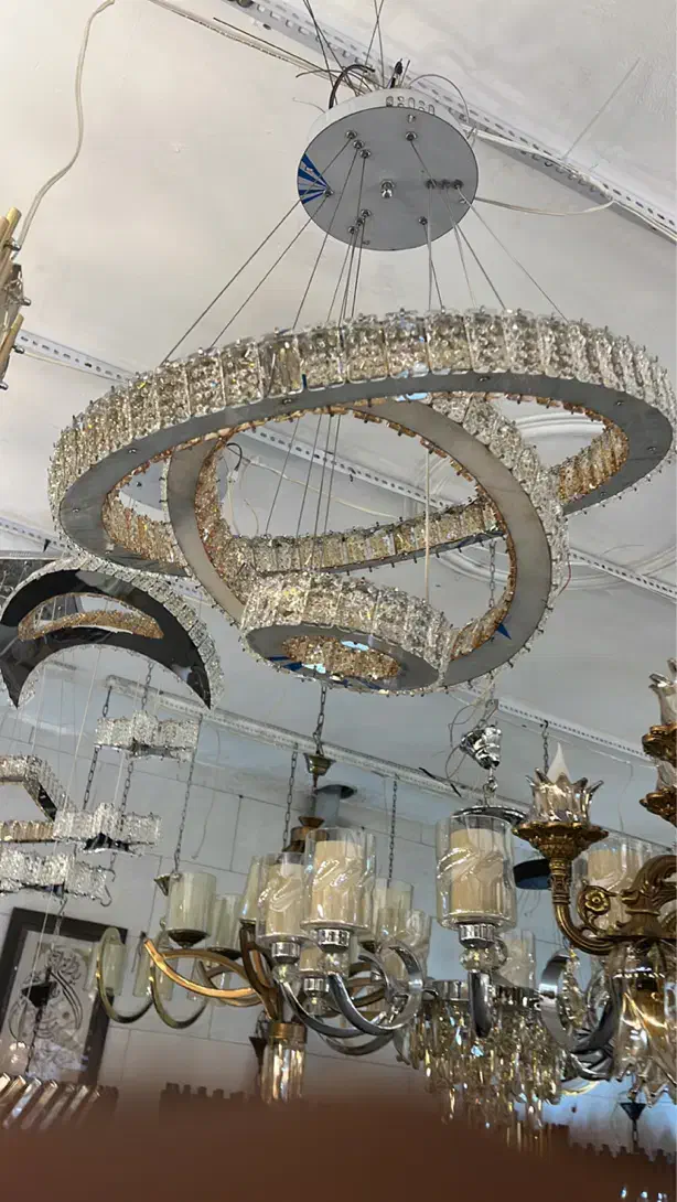 انواع لوستر در تولیدی لوستر سلطنتی offf|لوستر و چراغ آویز|اصفهان, شهرک کاوه|دیوار