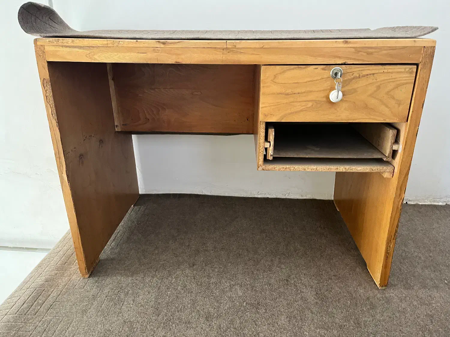 میز کامپیوتر|میز تحریر و کامپیوتر|مریوان, |دیوار