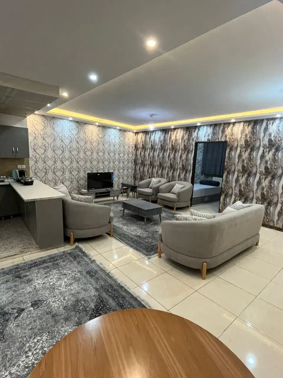 خونه منزل مبله سوییت اپارتمان|اجارهٔ کوتاهمدت آپارتمان و سوئیت|شیراز, ملاصدرا|دیوار