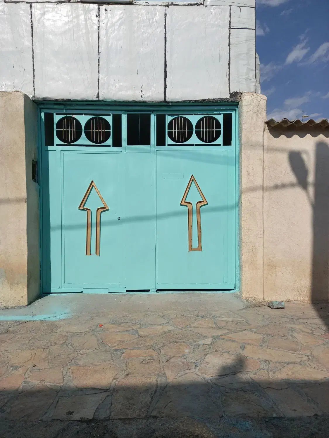 رنگ کاری ونقاشی ساختمان و فلزات تضمینی|خدمات پیشه و مهارت|بیستون, |دیوار