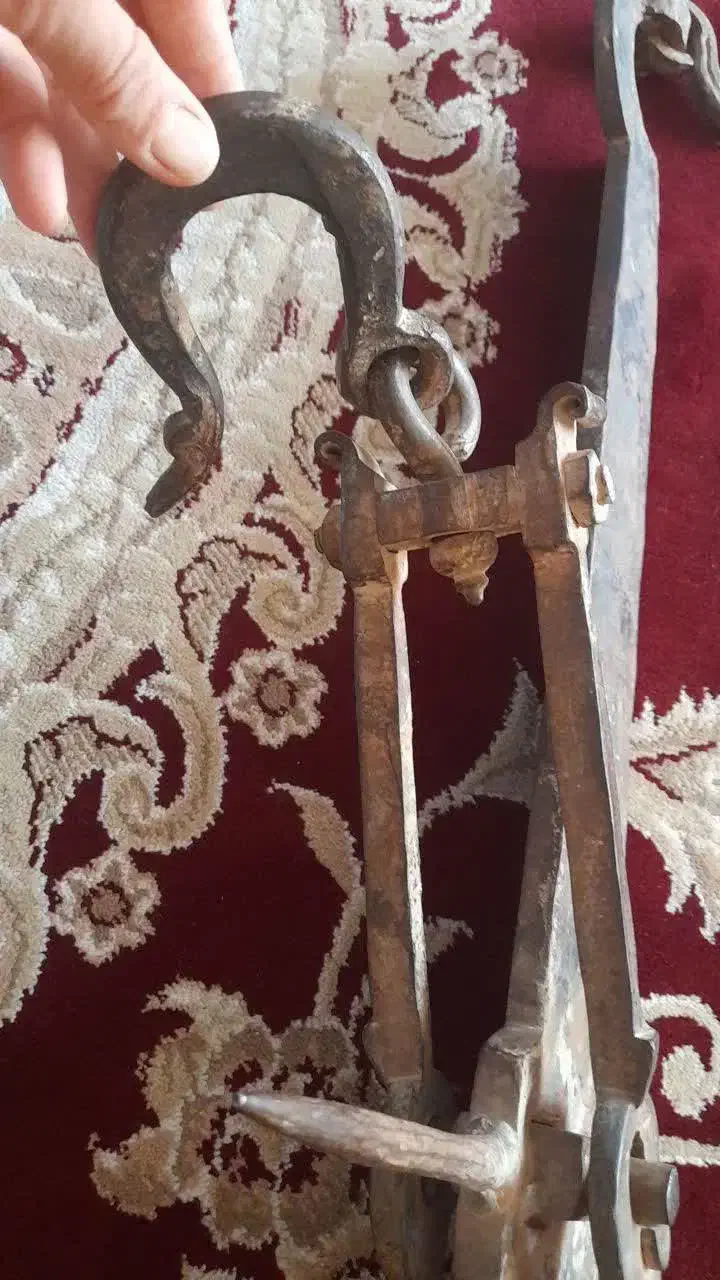 ترازوقدیمی|کلکسیون اشیاء عتیقه|بیرجند, |دیوار