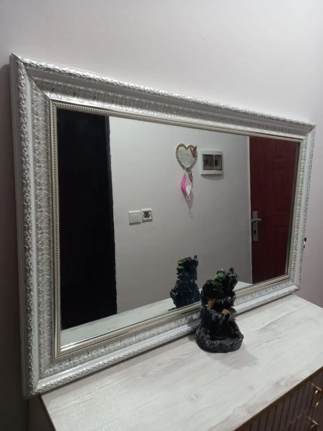 آیینه|آینه|قرچک, میرزائی جنوبی|دیوار