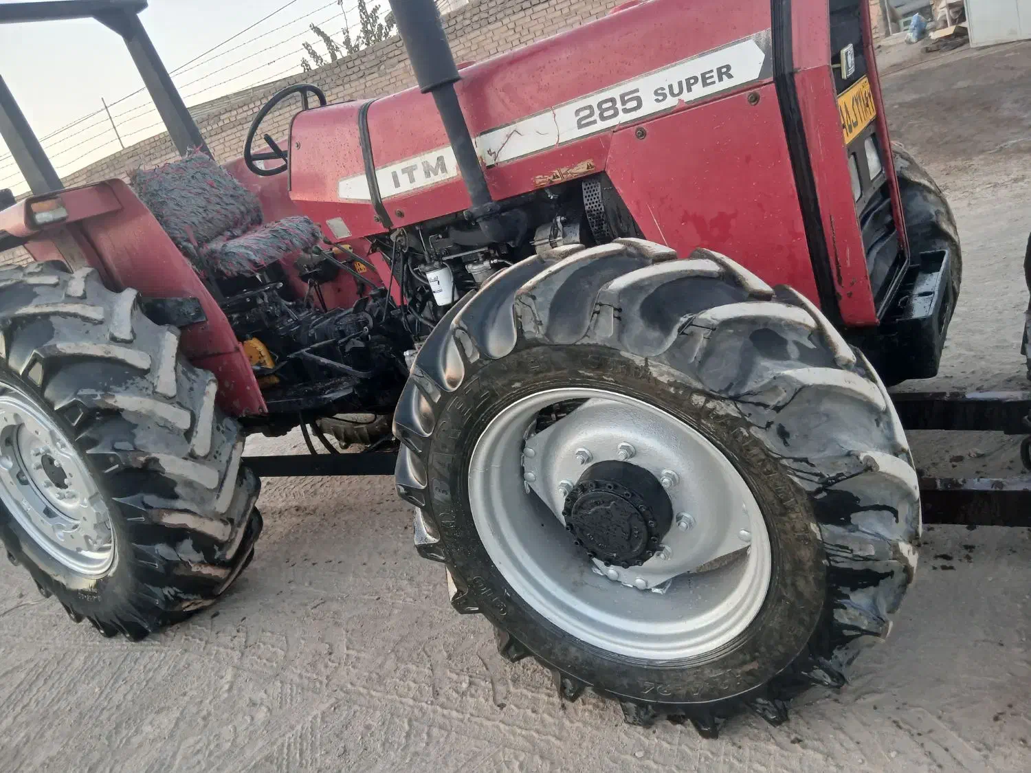 تراکتور۲۸۵ مدل ۹۱ جفت کارخانه صادراتی|خودرو سنگین|سبزوار, قلعهنو دهزار|دیوار