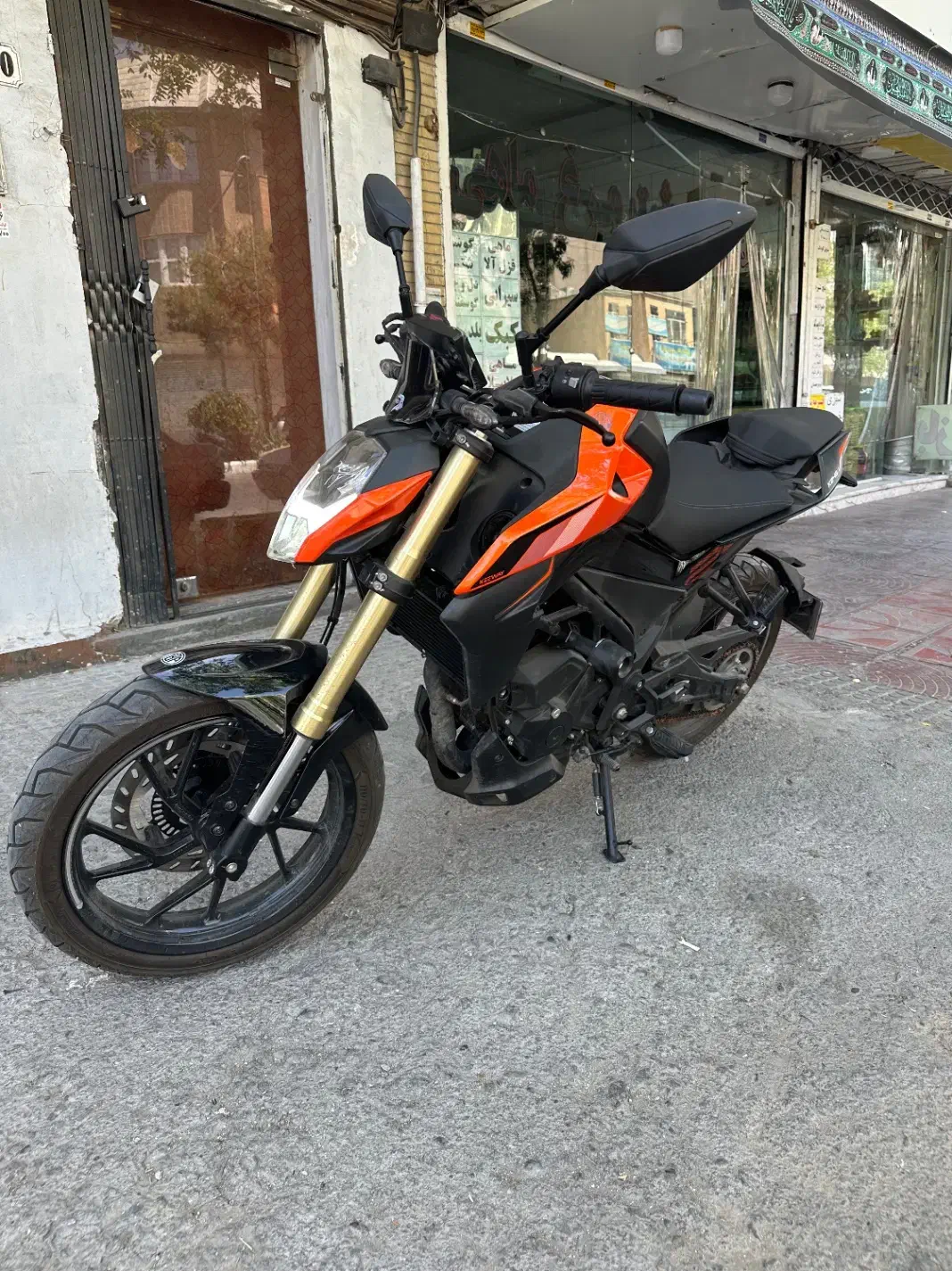 Keeway 250 درحد|موتورسیکلت|مشهد, کوه سنگی|دیوار