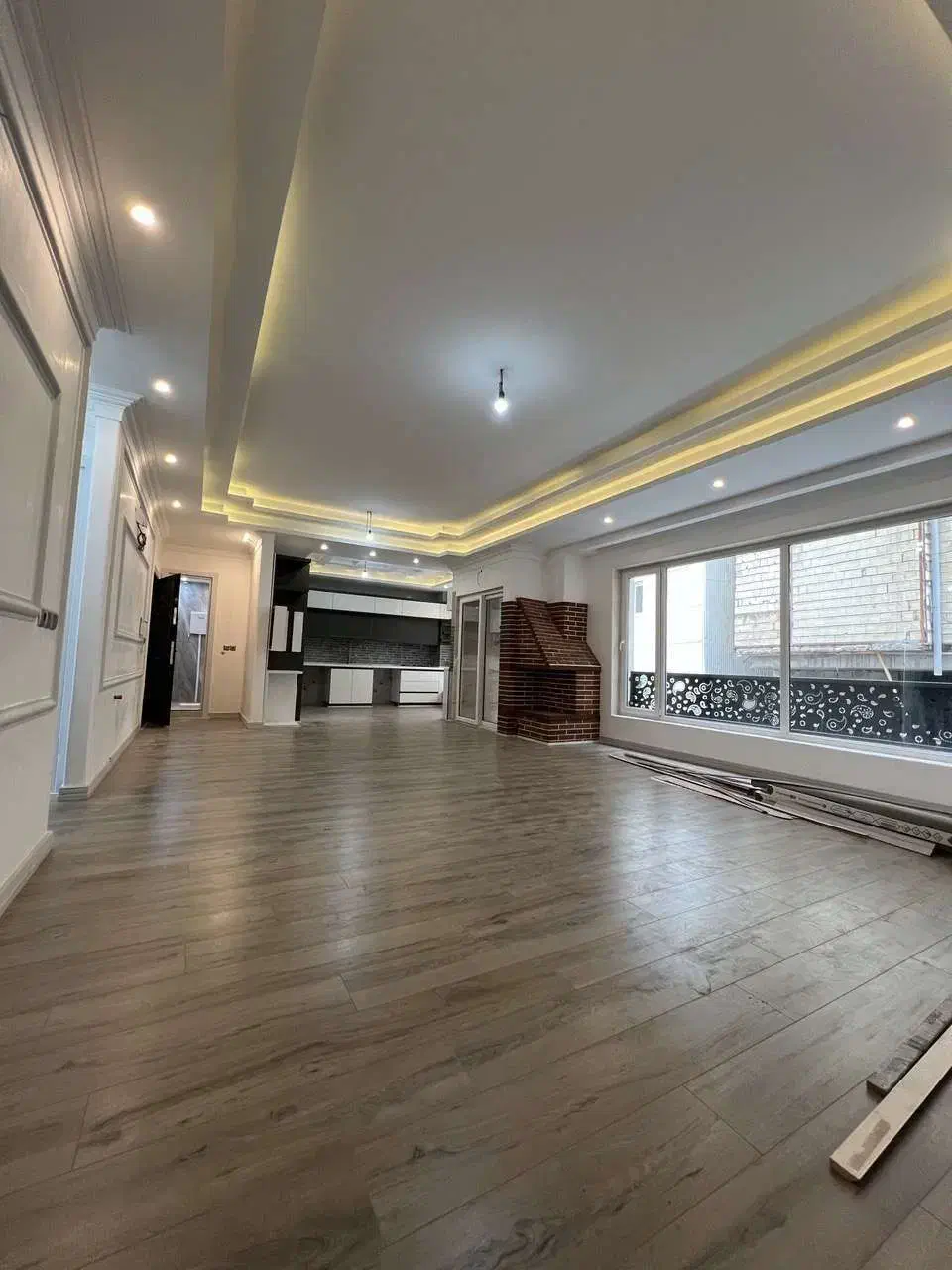 فروش تک واحدی شخصی ساز ۳خواب میدان معلم|فروش آپارتمان|لاهیجان, شیشه گران|دیوار