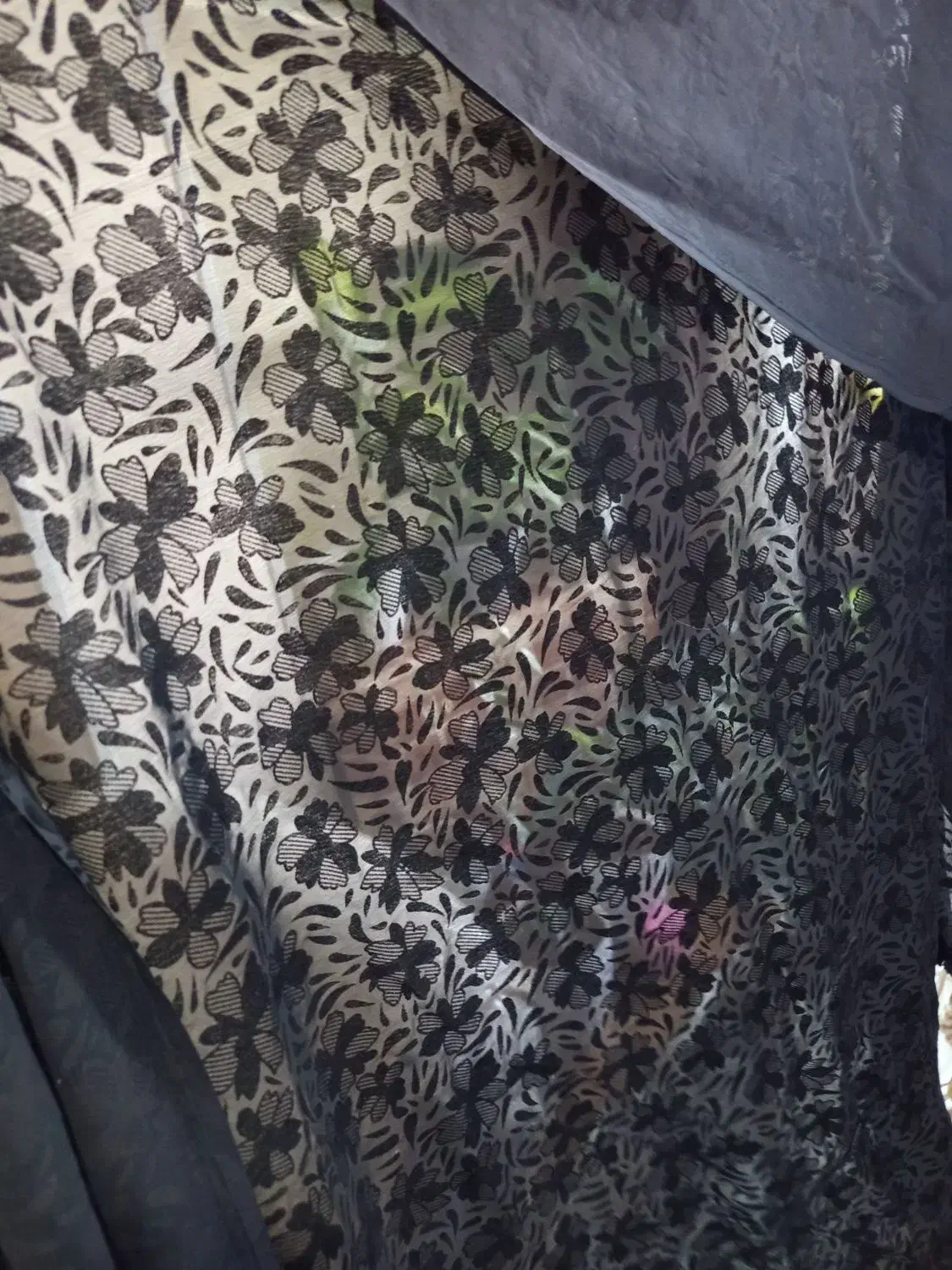 دوتا چادر مجلسی نو نو|لباس|فولادشهر, مسکن مهر فولادشهر|دیوار