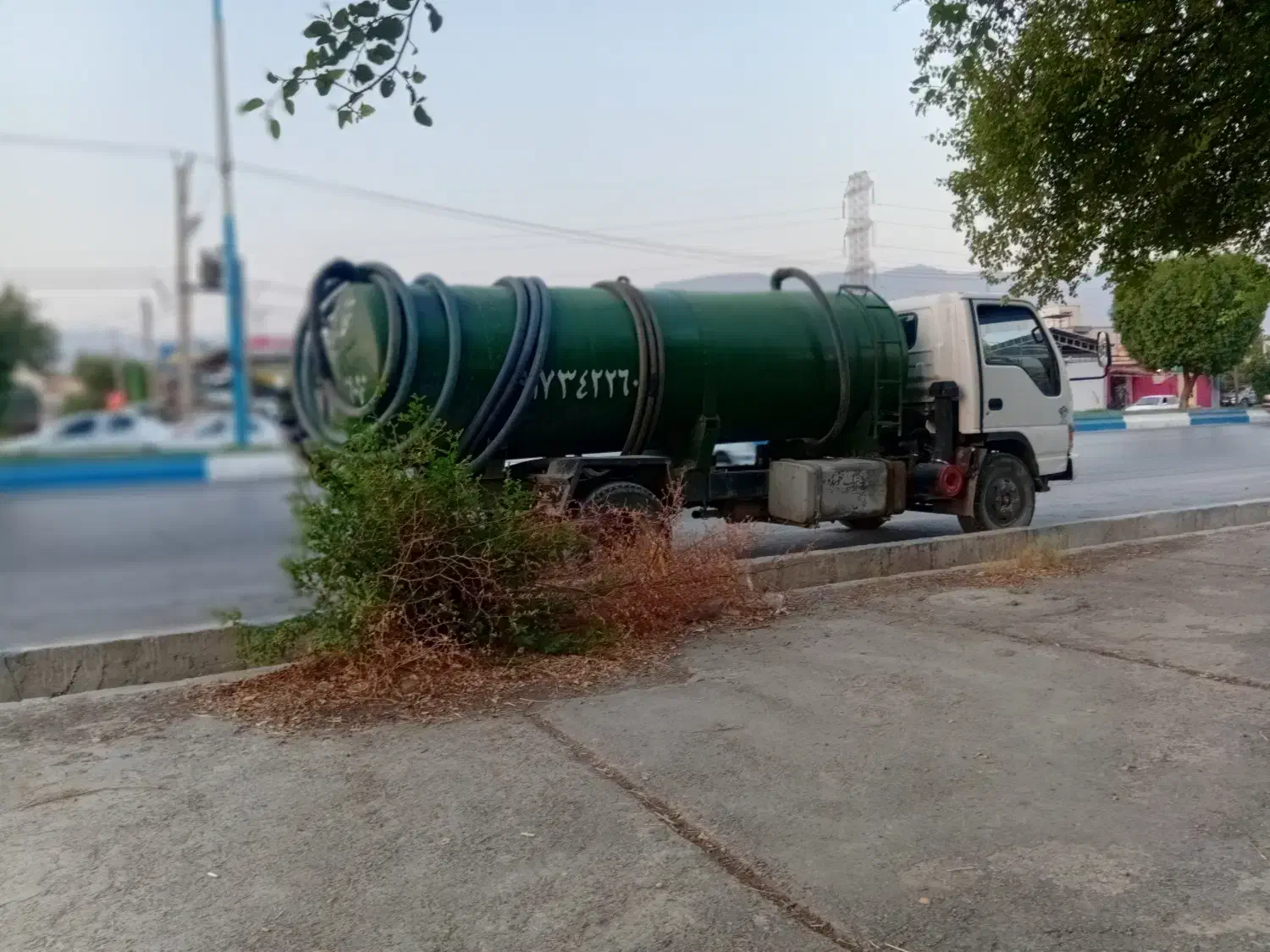 تخلیه چاه فاضلاب ولوله باز کنی تندر|خدمات پیشه و مهارت|دوگنبدان, |دیوار