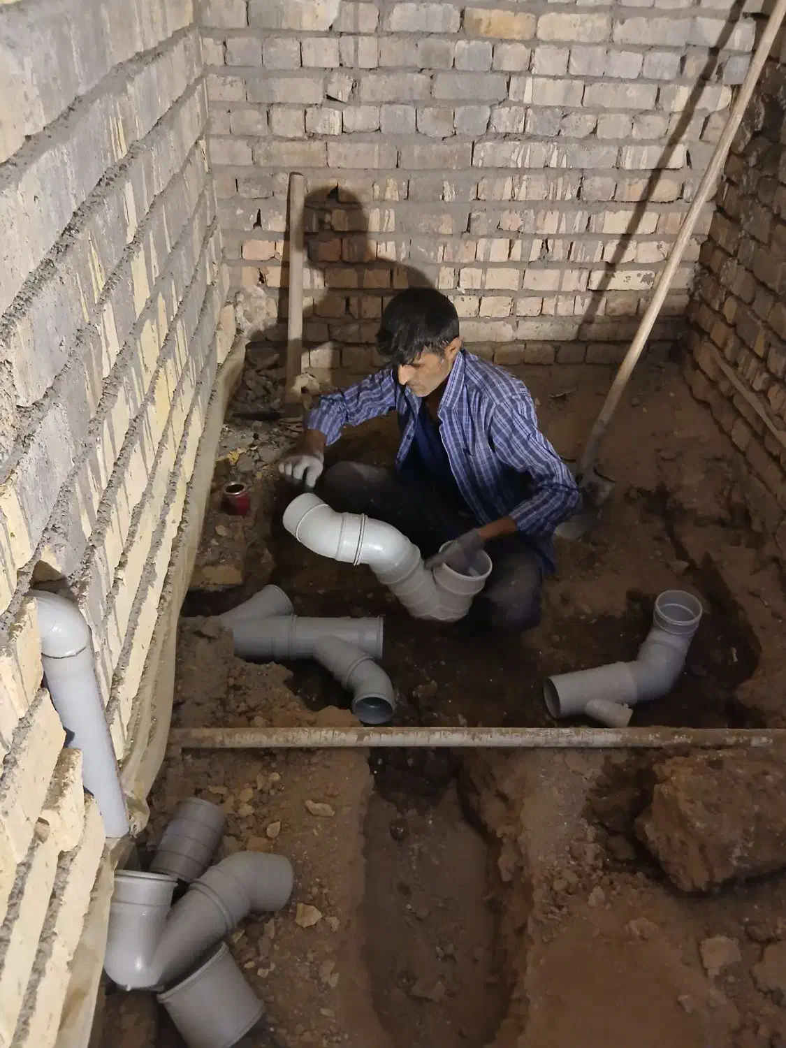 تاسیسات آب وفاضلاب فرهمند|خدمات پیشه و مهارت|قم, نخودی|دیوار