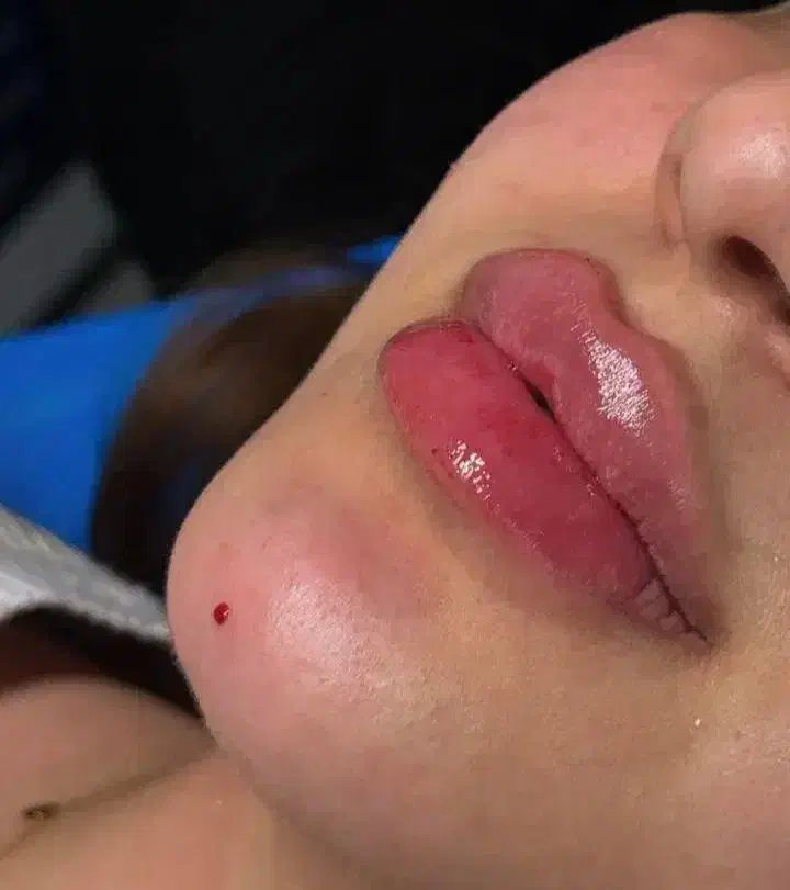 نیازمند مدل فوری ژل لب تکنیک M/خ اردیبهشت|خدمات آرایشگری و زیبایی|اصفهان, خلجا|دیوار