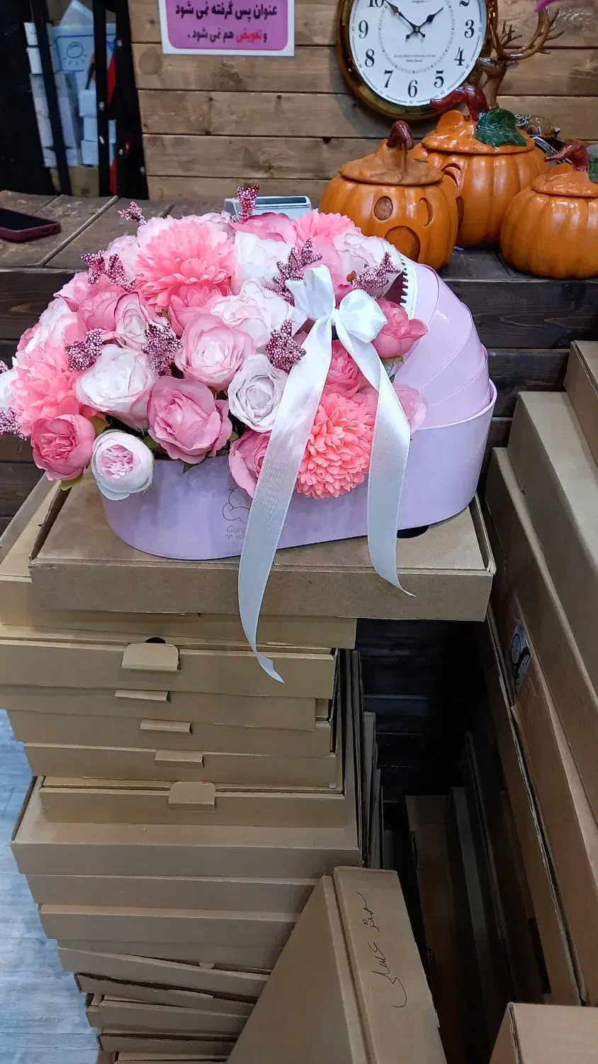 باکس گل هدیه|گل مصنوعی|آفتاب, |دیوار