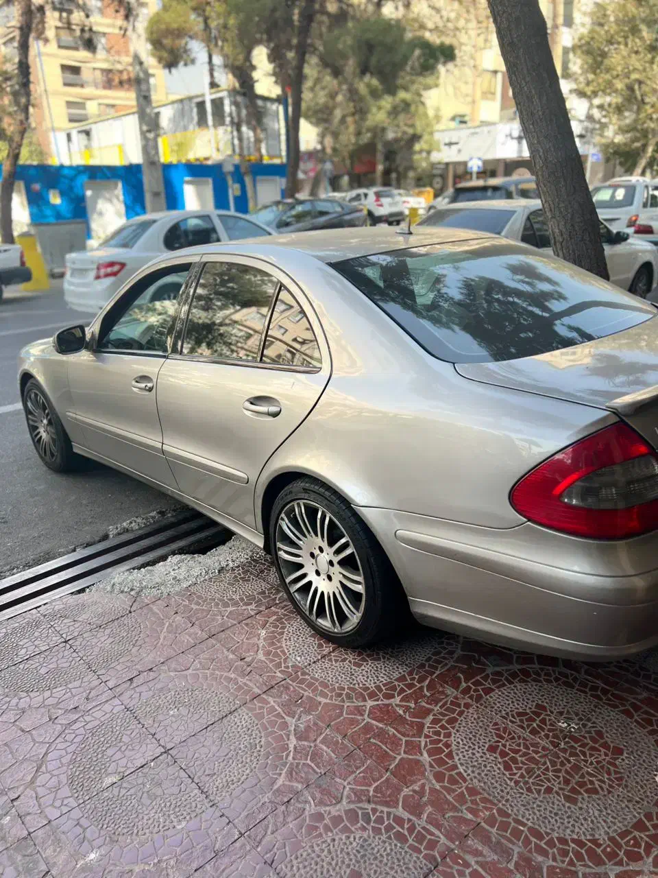 مرسدس بنز E200 مدل 2010|خودرو سواری و وانت|تهران, هروی|دیوار