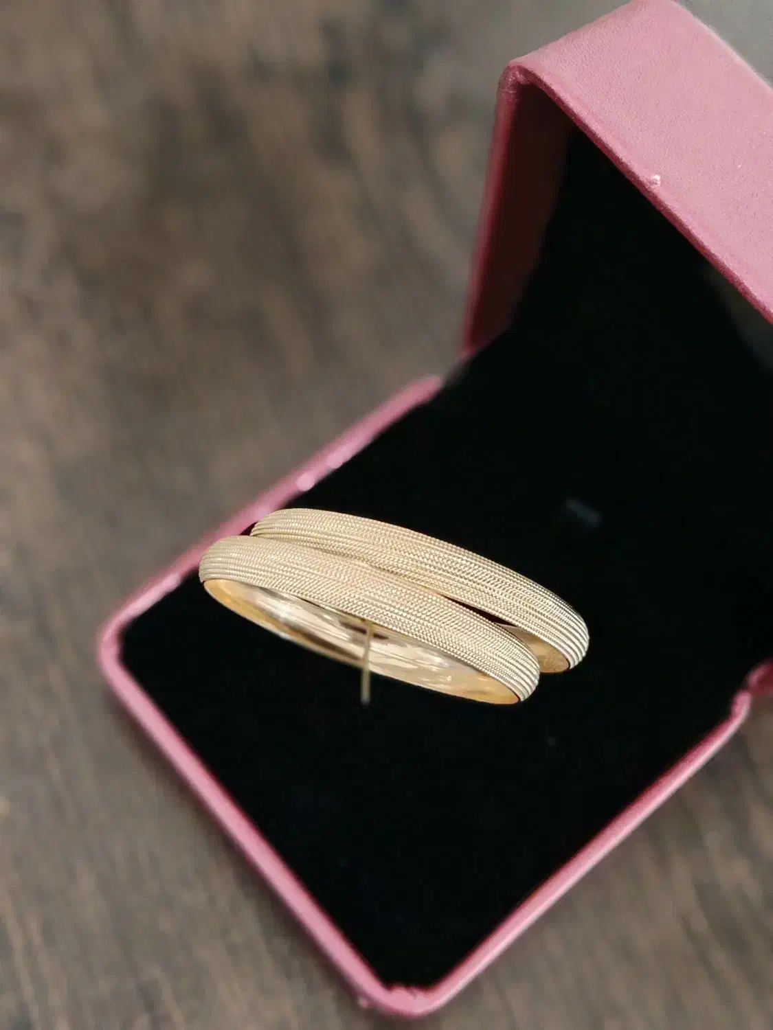 النگوطلا|جواهرات|دورود, |دیوار