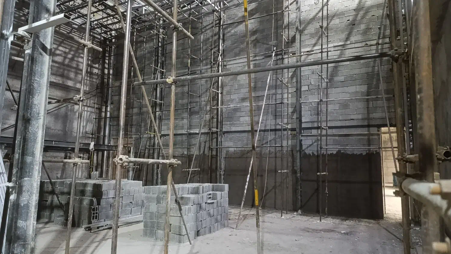 نیازمند نیمچه اوستا سیمانکار|استخدام معماری، عمران و ساختمانی|رشت, شهریاران|دیوار