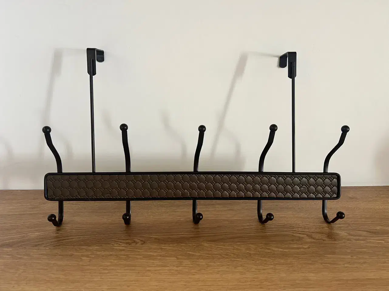 چوب لباسی|بندرخت و رختآویز|شیراز, دینکان|دیوار