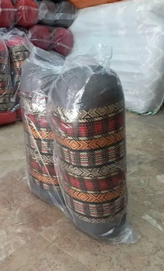 بالشت طرح سنتی جاجیمی|رختخواب، بالش، پتو|بهارستان, |دیوار