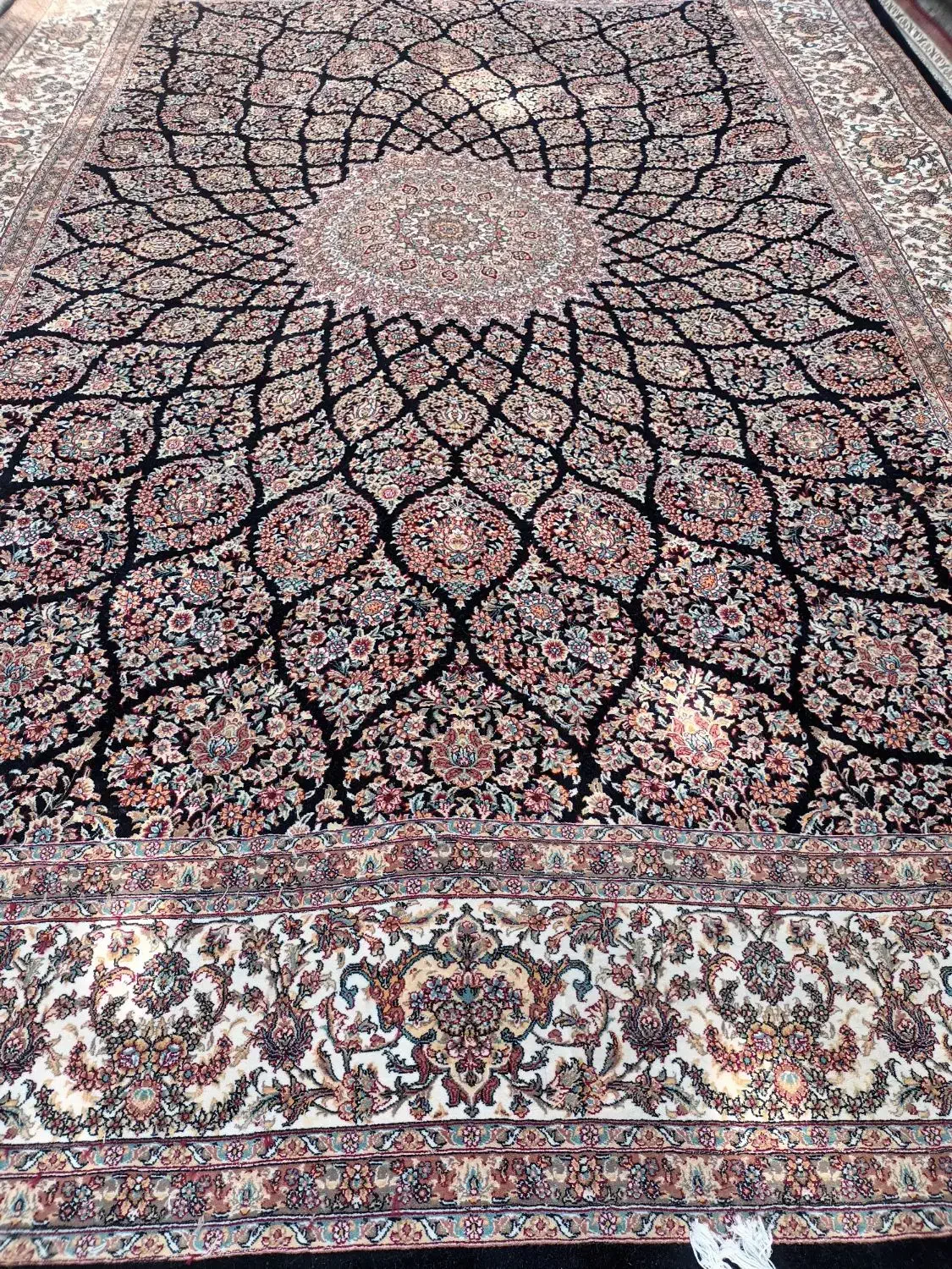 یک تخته فرش ماشینی کاشان ۹ متری|فرش|همدان, |دیوار