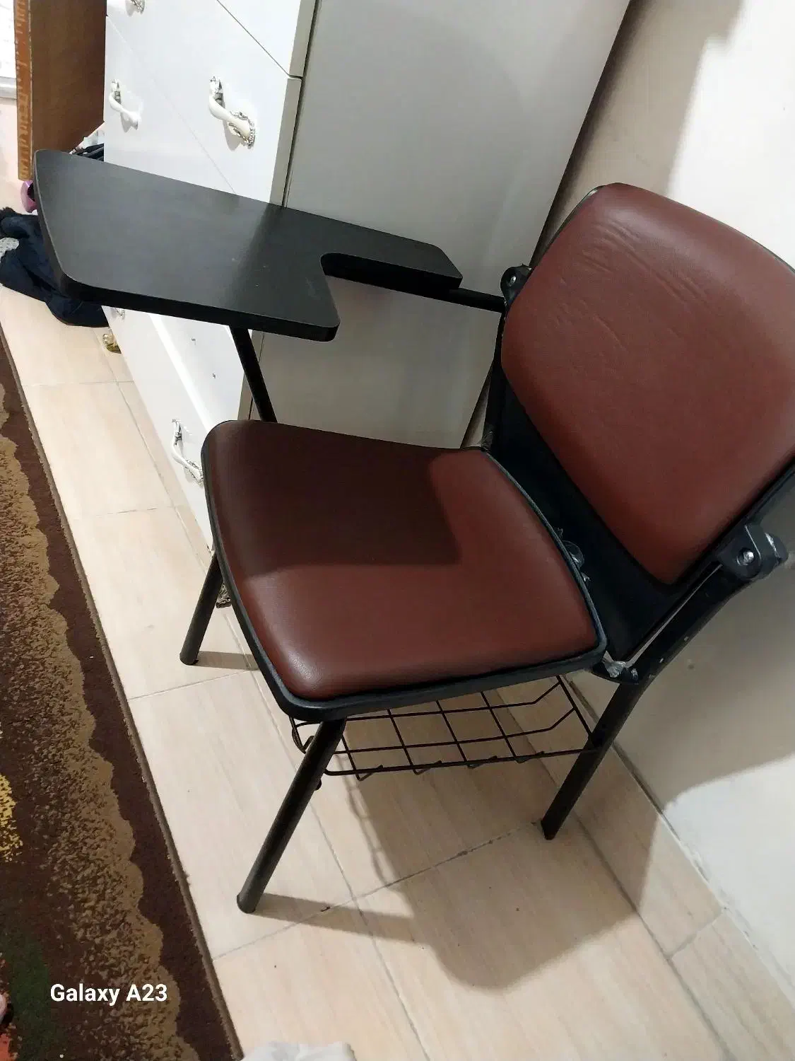 صندلی. دسته. دار طبی. به فروش میرسد نونو|مبلمان اداری|خرمآباد, |دیوار