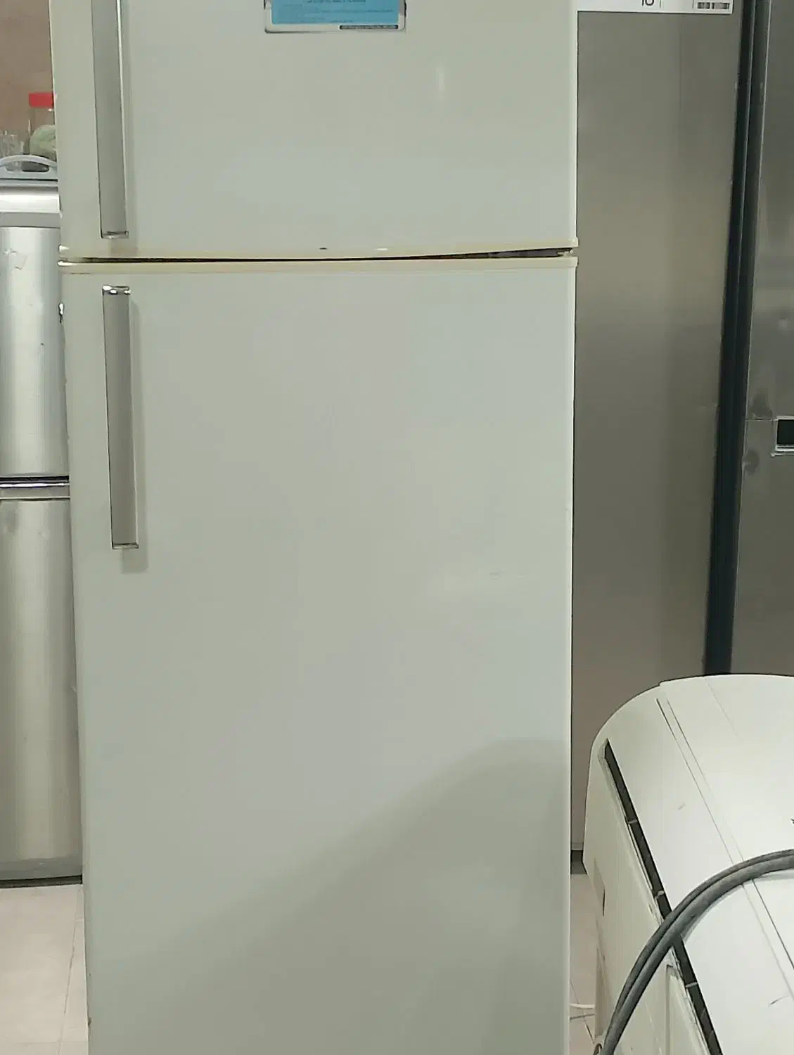 یک عدد یخچال موتور امریکایی کم کار در حد نو|یخچال و فریزر|میناب, |دیوار