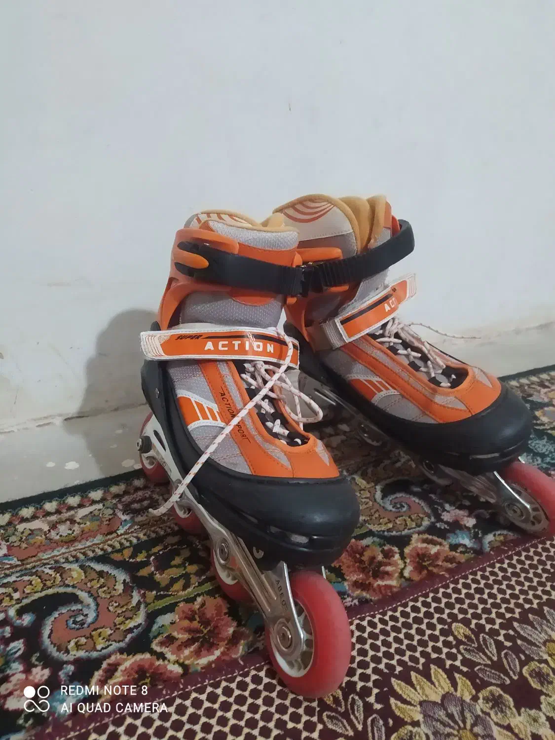 کفش اسکیت|دوچرخه، اسکیت، اسکوتر|فین, |دیوار