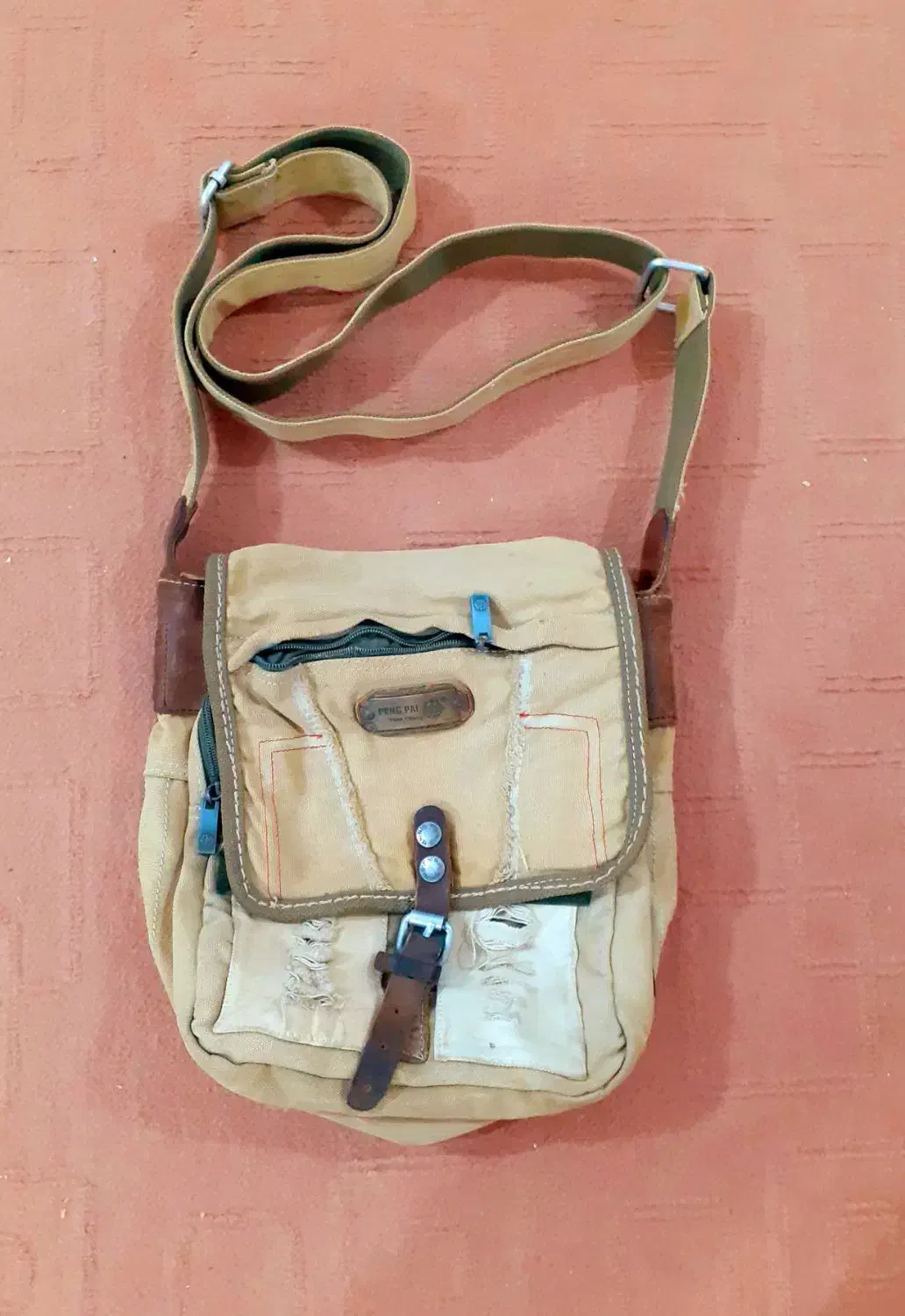 کیف برزنت|کیف، کفش، کمربند|گنبد کاووس, |دیوار